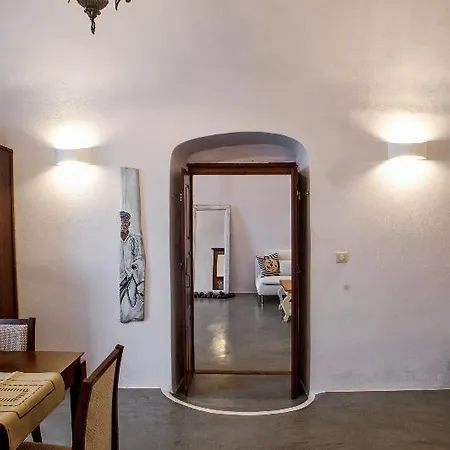 Hotel Nano 3*